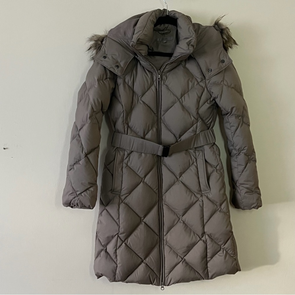 Uniqlo GrayBelted Puffer Parka Faux Fur Trim Hood women’s size S